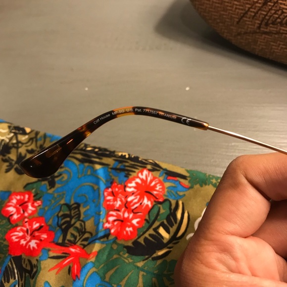 Maui Jim Cliff House Aviator Polarized Sunglasses - Picture 5 of 7